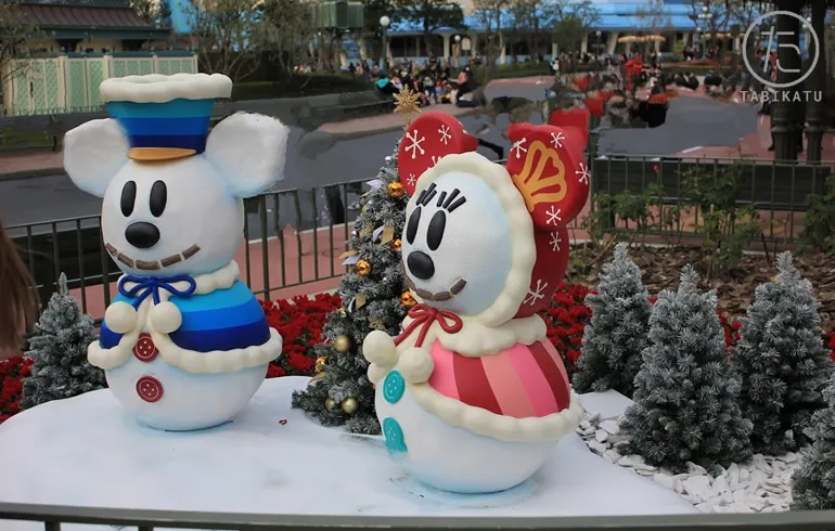 ディズニーランドのクリスマスデコレーション