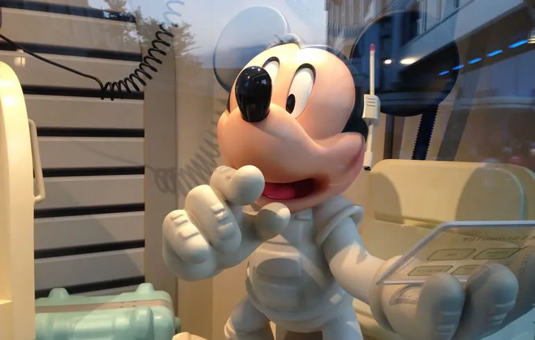 コズミックエンカウンターのディスプレイ.